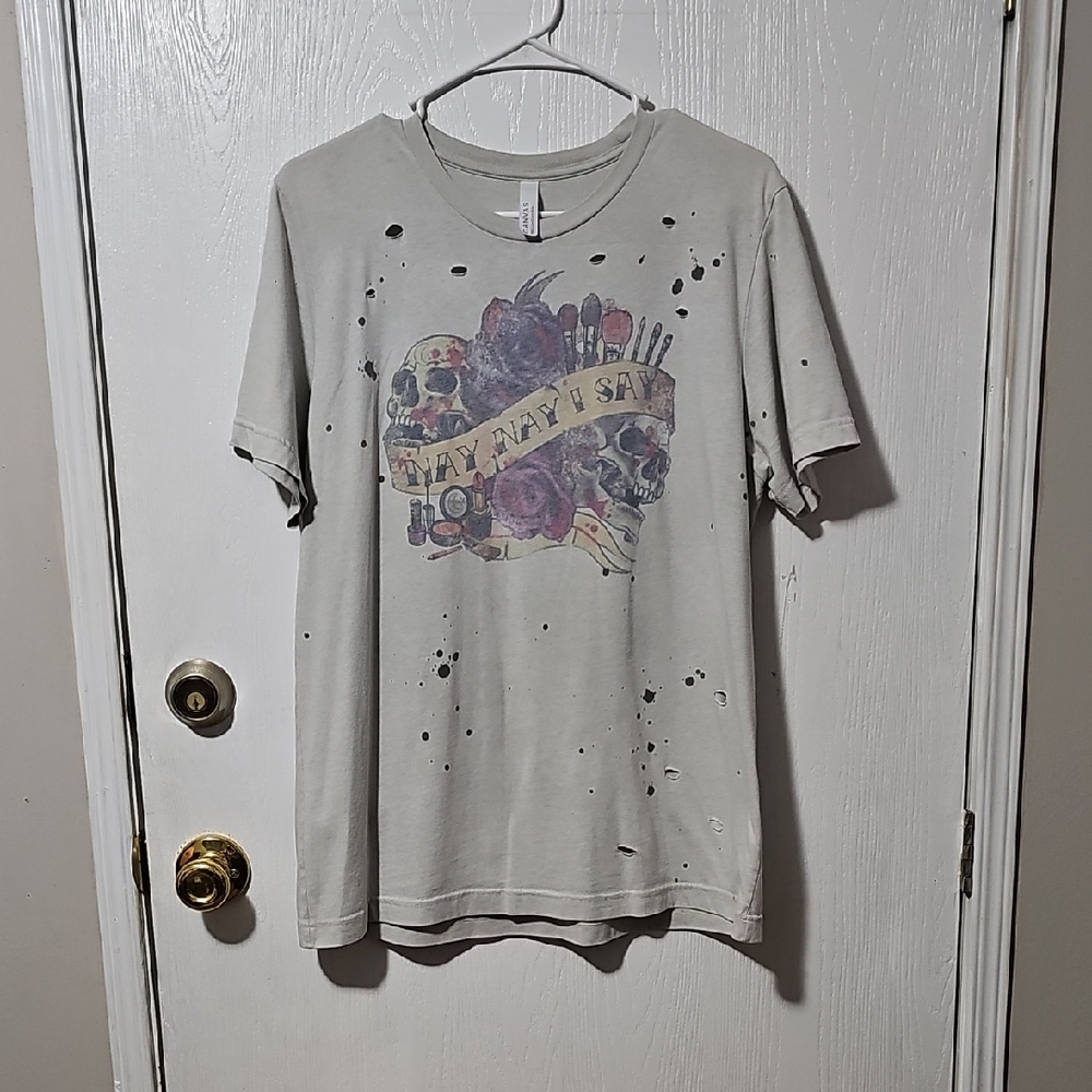 Graphic Tee with Skull and Floral Design